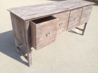 Komoda na nožkách 45x160x75cm