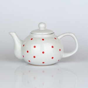 Konvice na čaj puntíkovaná bílá 1l