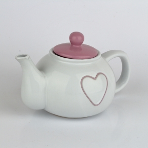Konvička na čaj se srdcem fialová 1l