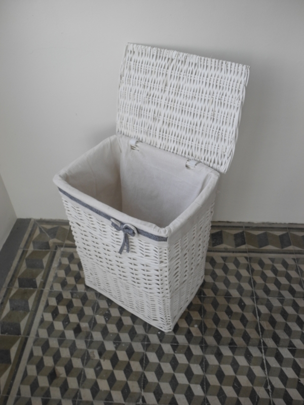 Koš na prádlo bílý