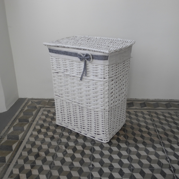Koš na prádlo bílý