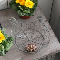 Košíček slepice šedý střední 22x22x4,5cm