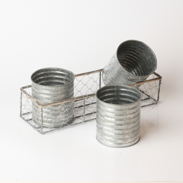 Košík s plechovkami 28x10x6cm