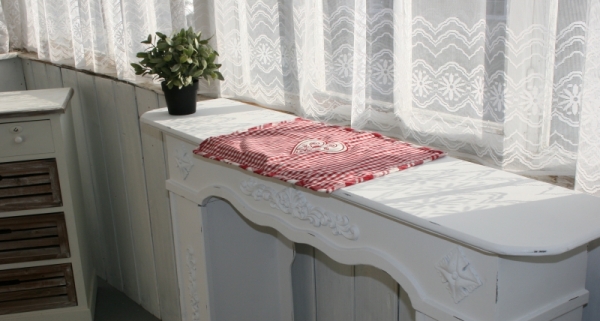 Kostkované prostírání se srdcem červené 48x33cm