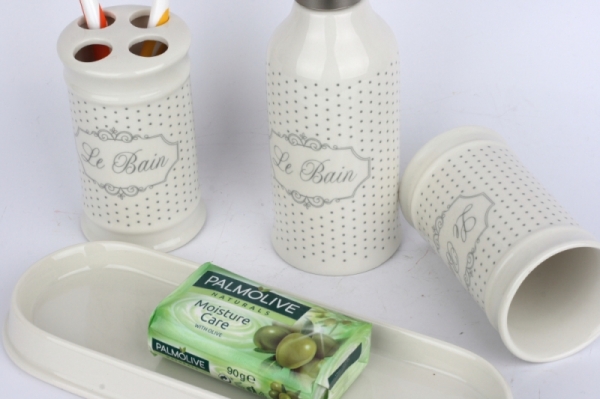 Koupelnový set Le Bain 4ks