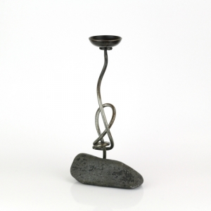Kovaný svícen tmavý kámen 34cm