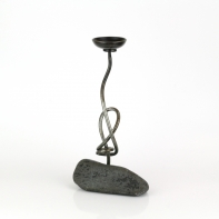 Kovaný svícen tmavý kámen 34cm