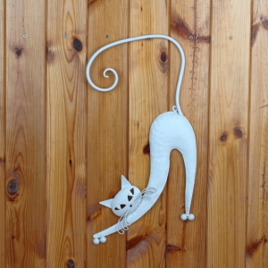 Kovová dekorace na zeď kočka bílá 25x49cm 