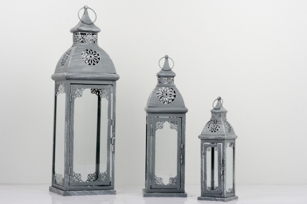 Kovová lucerna šedá s patinou zdobená 52cm