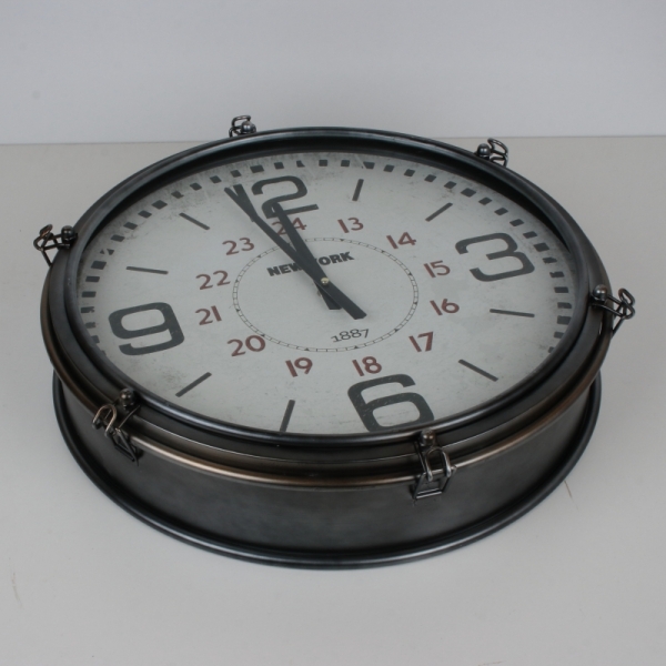 Kovové nástěnné hodiny NEW YORK 51,5cm