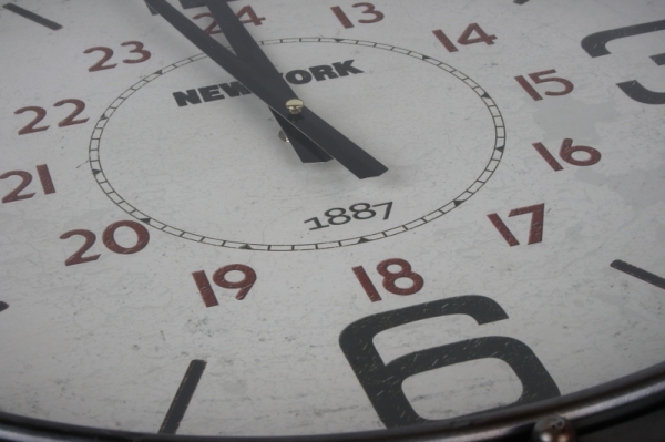 Kovové nástěnné hodiny NEW YORK 51,5cm