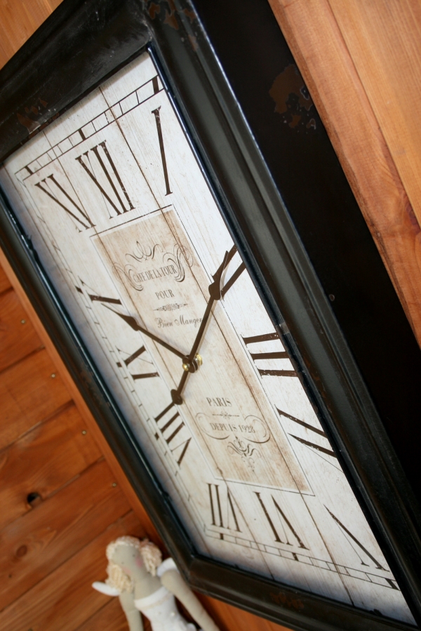 Kovové nástěnné hodiny - VYŘAZENO - Paris 1928 44x58cm