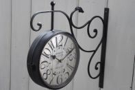 Kovové oboustranné hodiny s velkými čísly 24cm