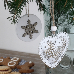 Kovové vánoční ozdoby srdce 7x7cm