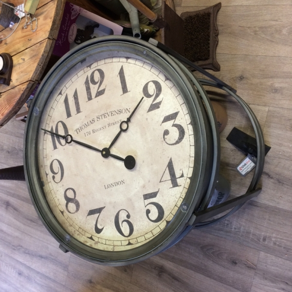 Kovový konferenční stůl hodiny 52×60,7×52cm