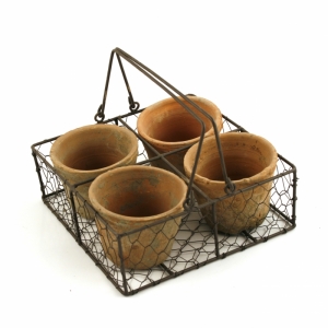 Kovový košík se čtyřmi květináči