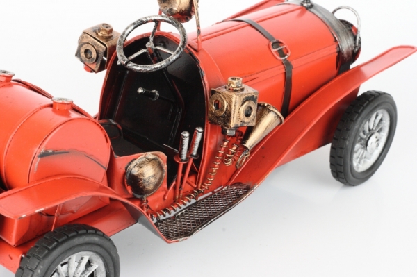 Kovový model červeného auta 30x11cm