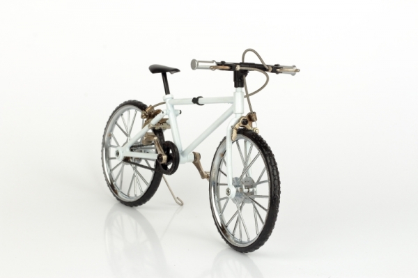 Kovový model šlapacího kola