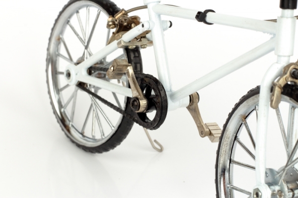 Kovový model šlapacího kola