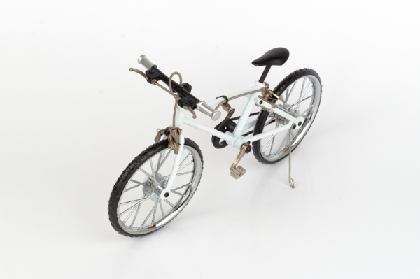 Kovový model šlapacího kola