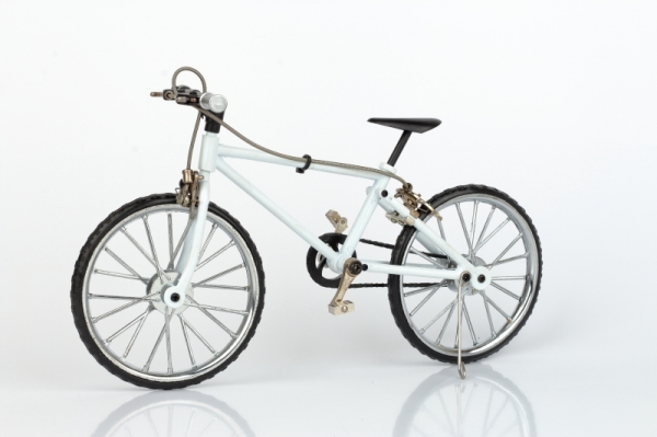 Kovový model šlapacího kola