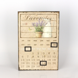 Kovový nástěnný kalendář levandule 24x36cm