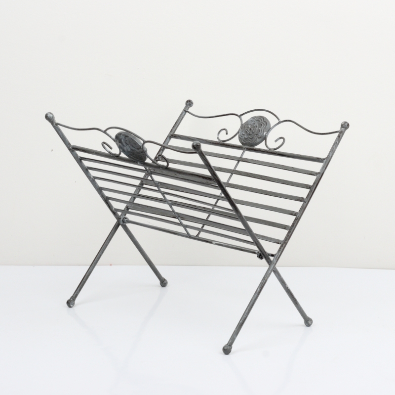 Kovový stojan na časopisy 36x35x31cm