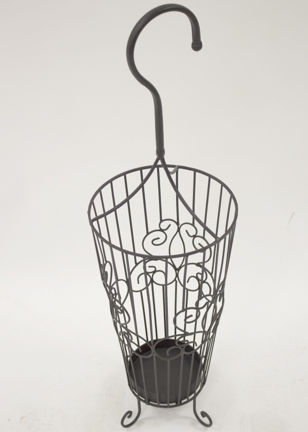 Kovový stojan na deštníky