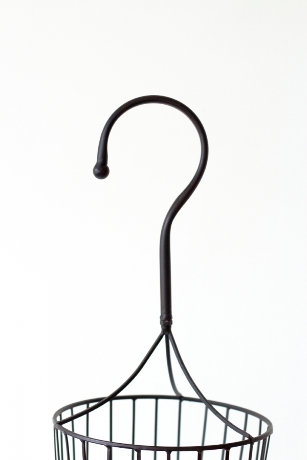 Kovový stojan na deštníky