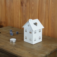 Kovový svícen domeček 10x14,5x9,6cm