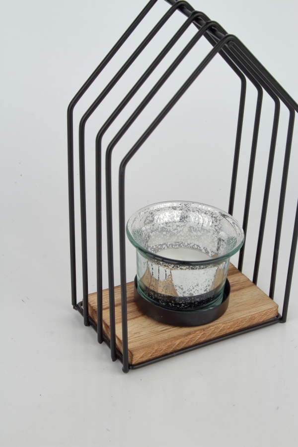 Kovový svícen domek menší