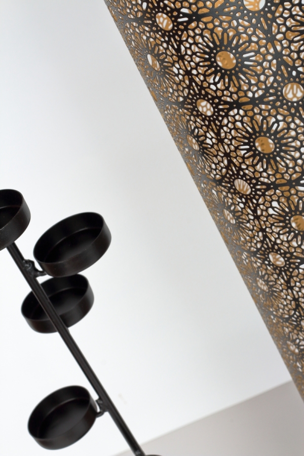 Kovový svícen na čajové svíčky 65cm