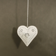 Kovový svícen srdce