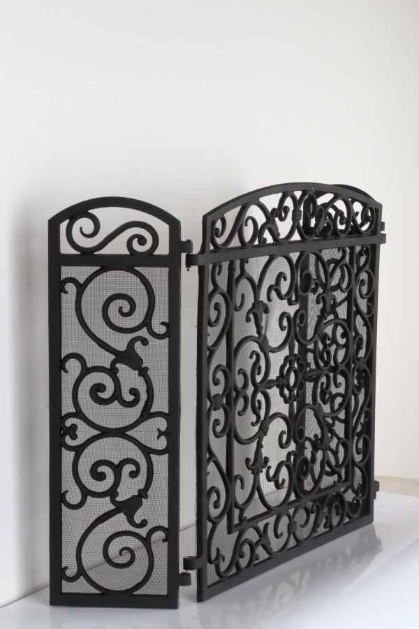 Krbová clona ozdobná černá 61x20,5x59cm