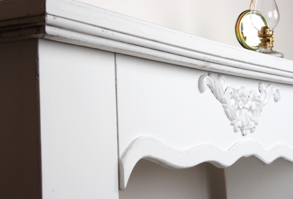 Krbová římsa bílá 130x99x30cm