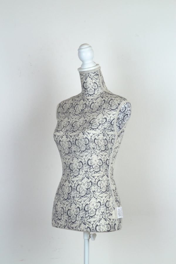 Krejčovská panna zámecký vzor 167cm