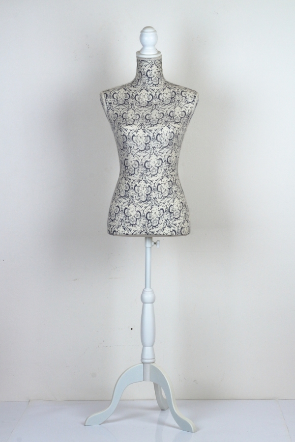 Krejčovská panna zámecký vzor 167cm