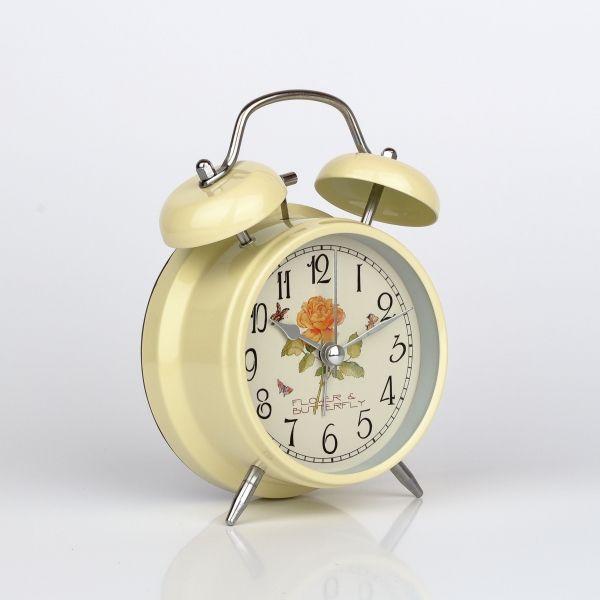 Krémové stolní hodiny / budík s růží 12x15cm