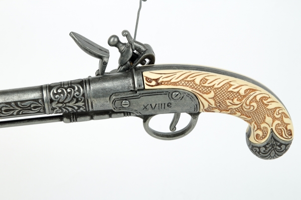 Křesadlová pistole 30 cm historická replika