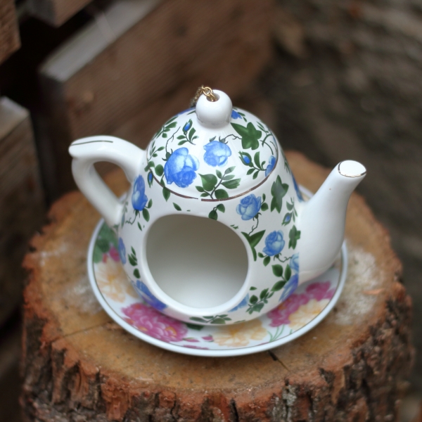 Krmítko pro ptáky konvička modrá