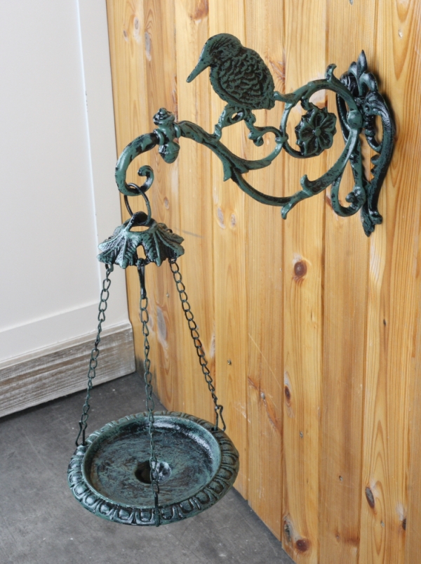 Krmítko pro ptáky na konzoli s datlem 42cm