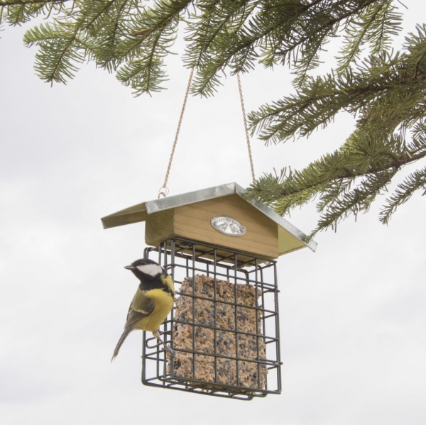 Krmitko pro ptaky na lojový blok