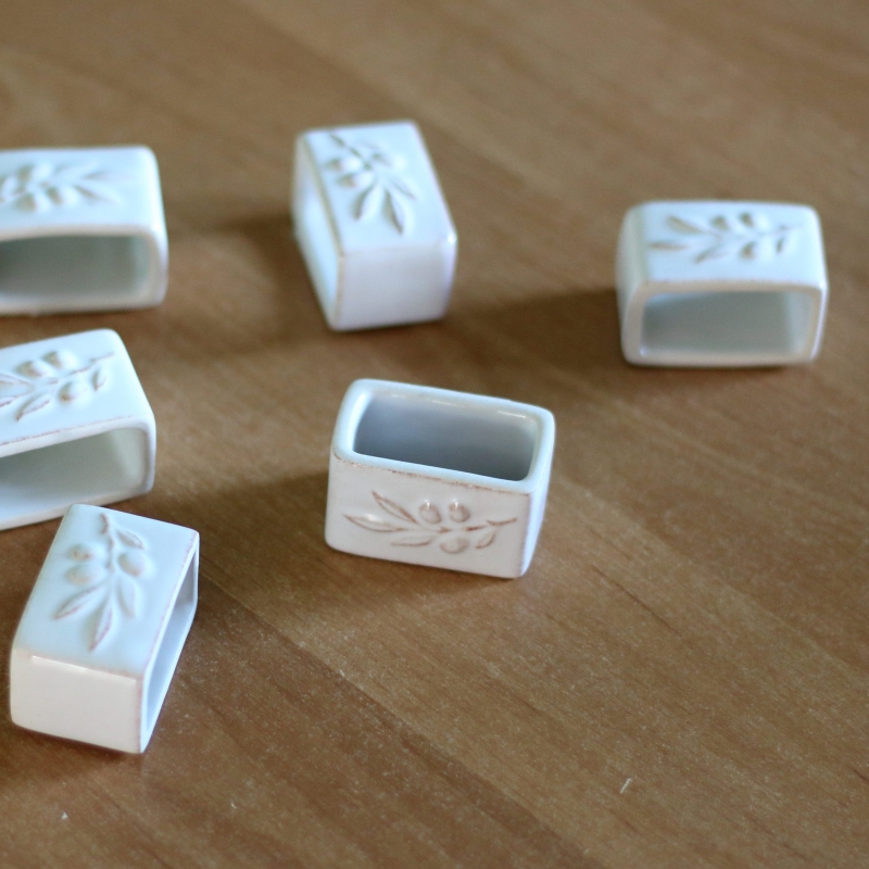 Kroužek na ubrousky bílý ALENTEJO 5cm