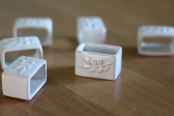 Kroužek na ubrousky bílý ALENTEJO 5cm