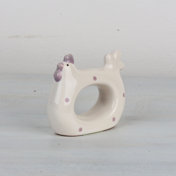 Kroužek na ubrousky slepička bílá 8,5x7cm