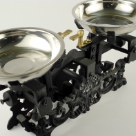 Kuchyňská váha retro