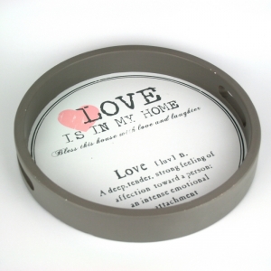 Kulatý dřevěný tác Love 29cm