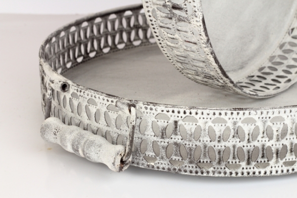 Kulatý podnos kovový bílý 28x28x6cm