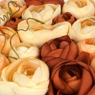 Květina v podstavci