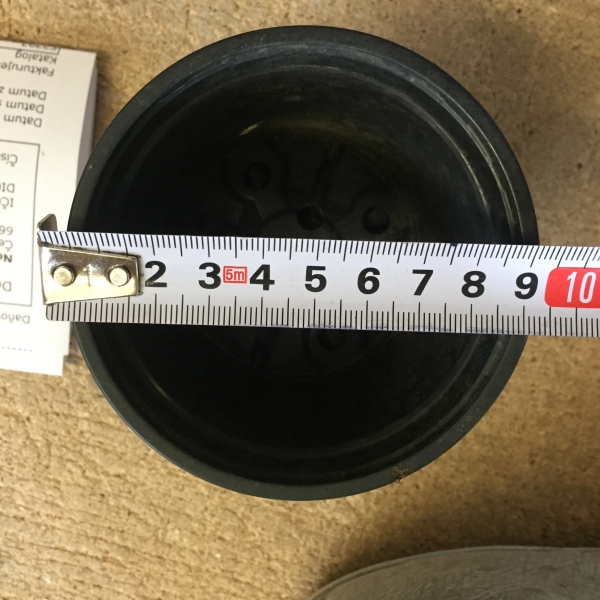 Květináč bota z betonu